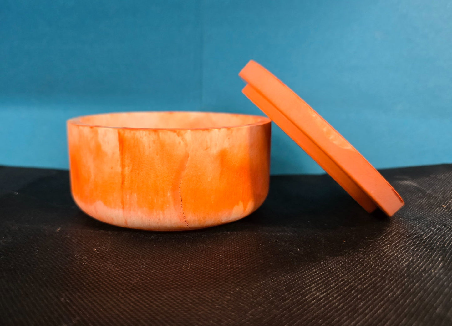 6a041d51b48fe50b080237df_bowl-w-lid-orange-side_1782948374204.jpg