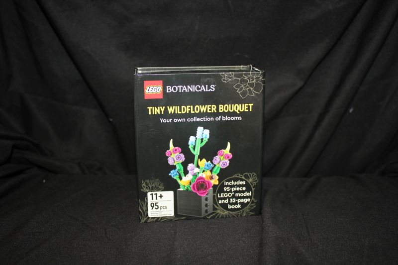6a041d51b48fe50b080237df_legobotwildlwr_1782966872765.jpg