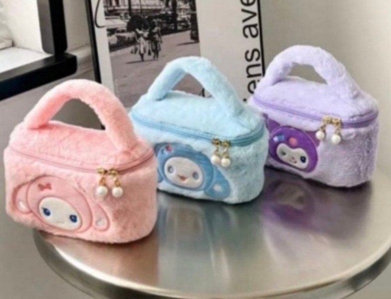 Cinnamoroll makeup bag - Create Marketplace