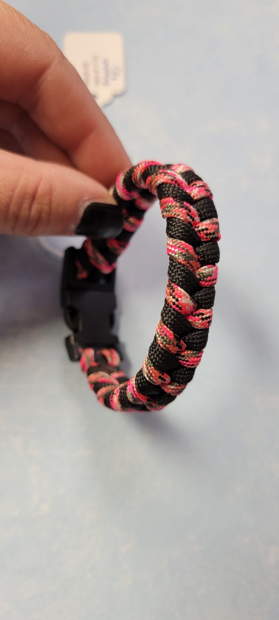 Dark pink paracord bracelet - Create Marketplace