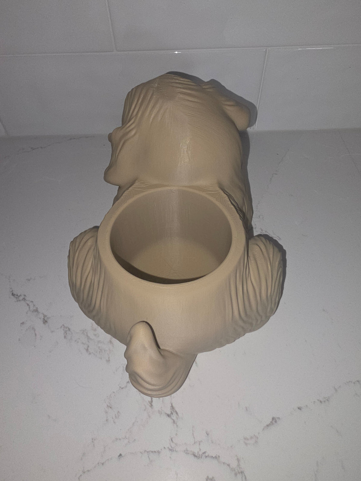 Cache-pot chiot joyeux