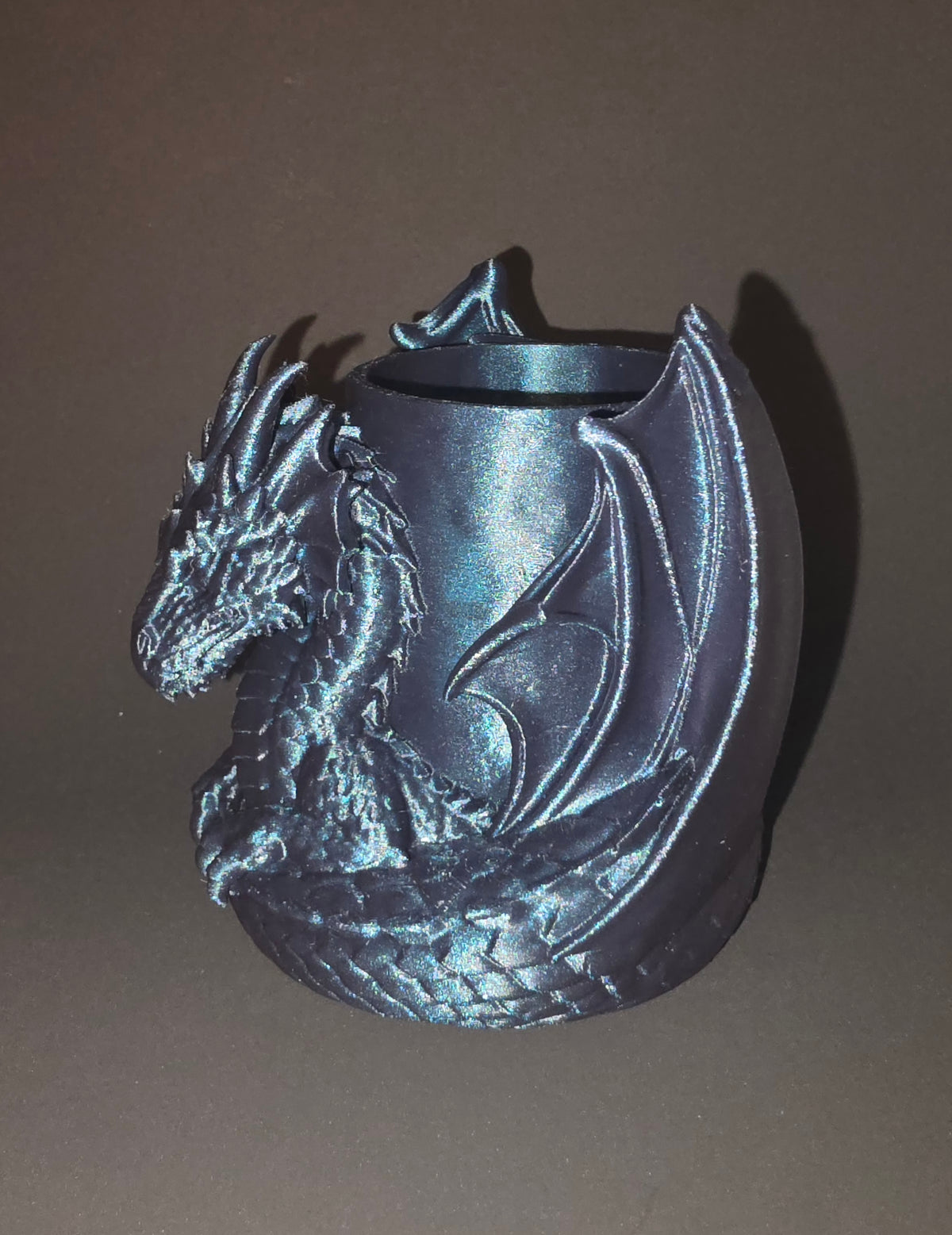 Pot à crayons dragon