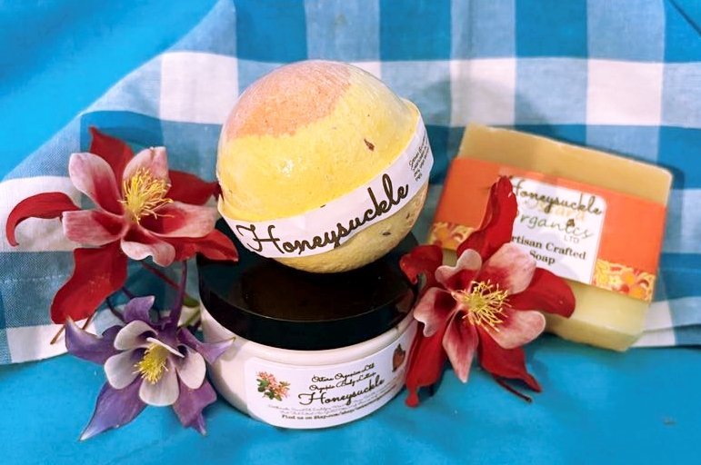 6. Honeysuckle Pearly Pretty Triple Play - Create Marketplace