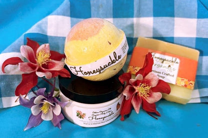 6. Honeysuckle Pearly Pretty Triple Play - Create Marketplace