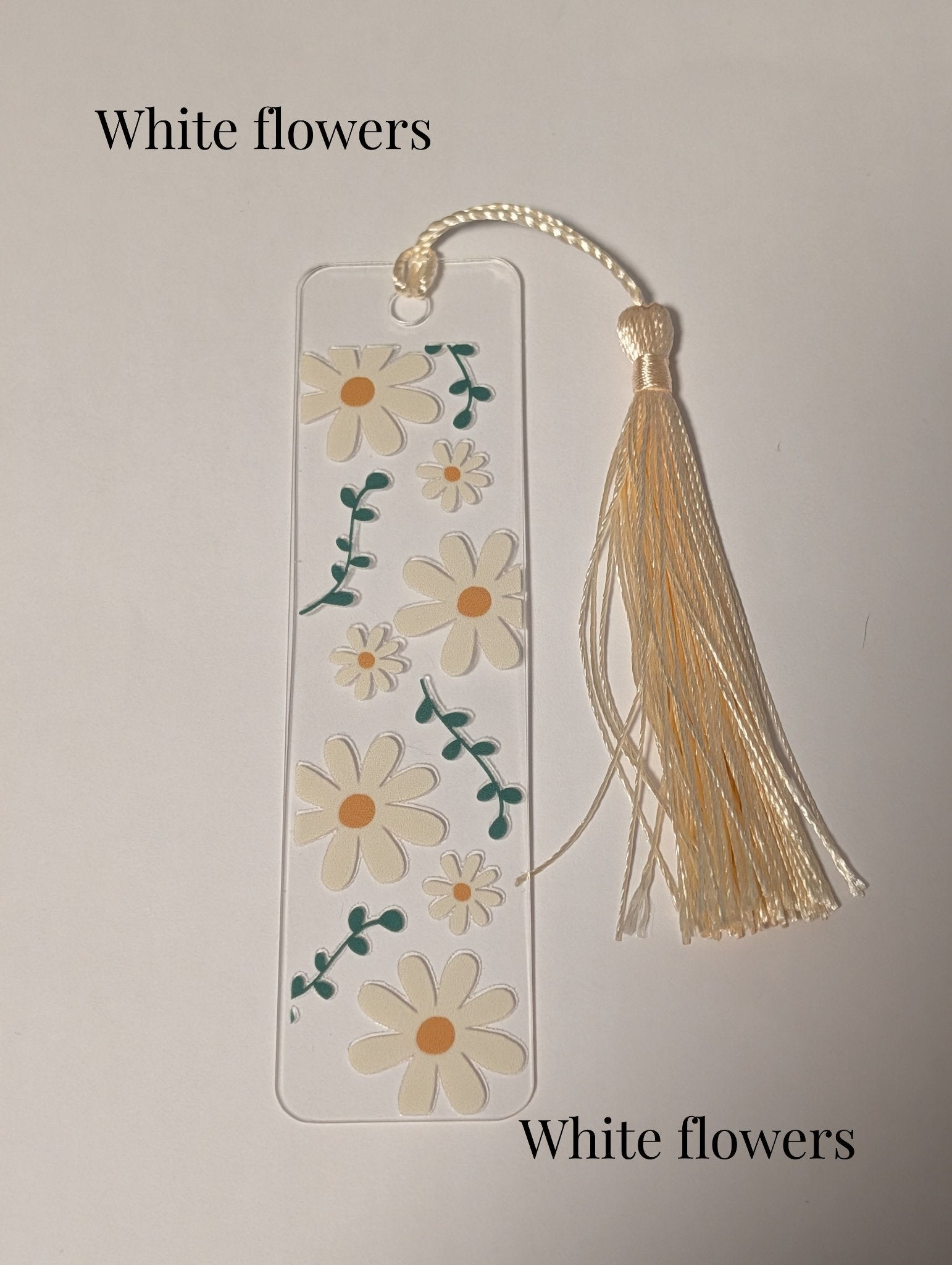 6a041d51b48fe50b080237df_8-white-flowers_1782074145344.jpg