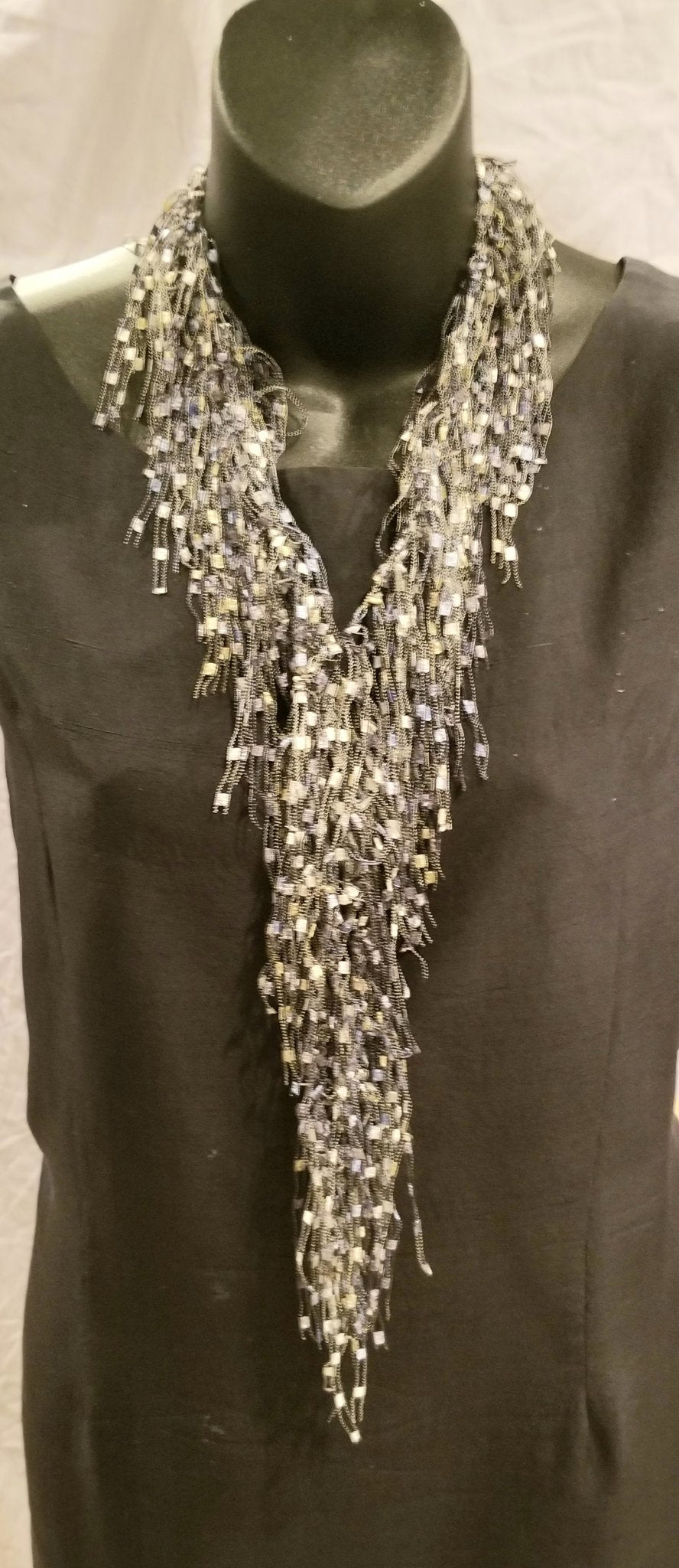 6a041d51b48fe50b080237df_black-silver-glitz-2_1783386458088.jpg