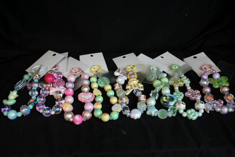 6a041d51b48fe50b080237df_charms-215_1783182087696.jpg