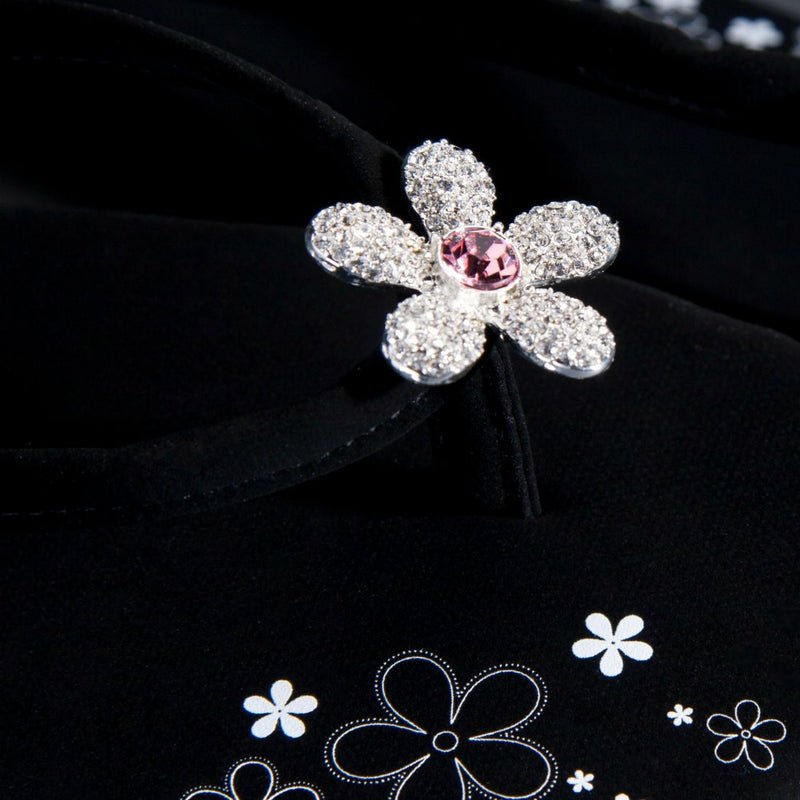 6a041d51b48fe50b080237df_closeup-black-pave-flower-7fc7dcfe-2614-4e04-adbb-a31fc1785fef-800x800_1784153138997.jpg