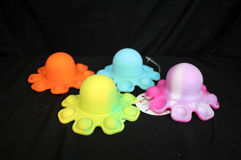 6a041d51b48fe50b080237df_fidget-toys-199-2-_1782965376696.jpg