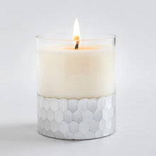 6a041d51b48fe50b080237df_holiday-seduction-candle_1784257191535.jpg