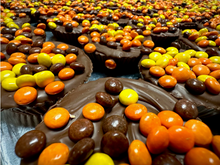 6a041d51b48fe50b080237df_screenshot-2026-07-12-at-11-05-56-jumbo-milk-chocolate-reese-pieces-peanut-butter-cups-w-bow-faire_1783875959109.png