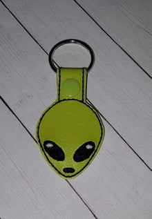 Alien keychain - Create Marketplace