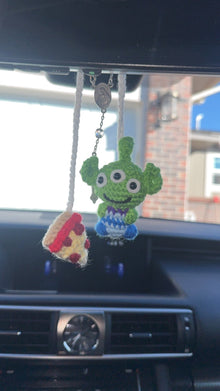 Alien & Pizza car hanger - Toy Story - Create Marketplace