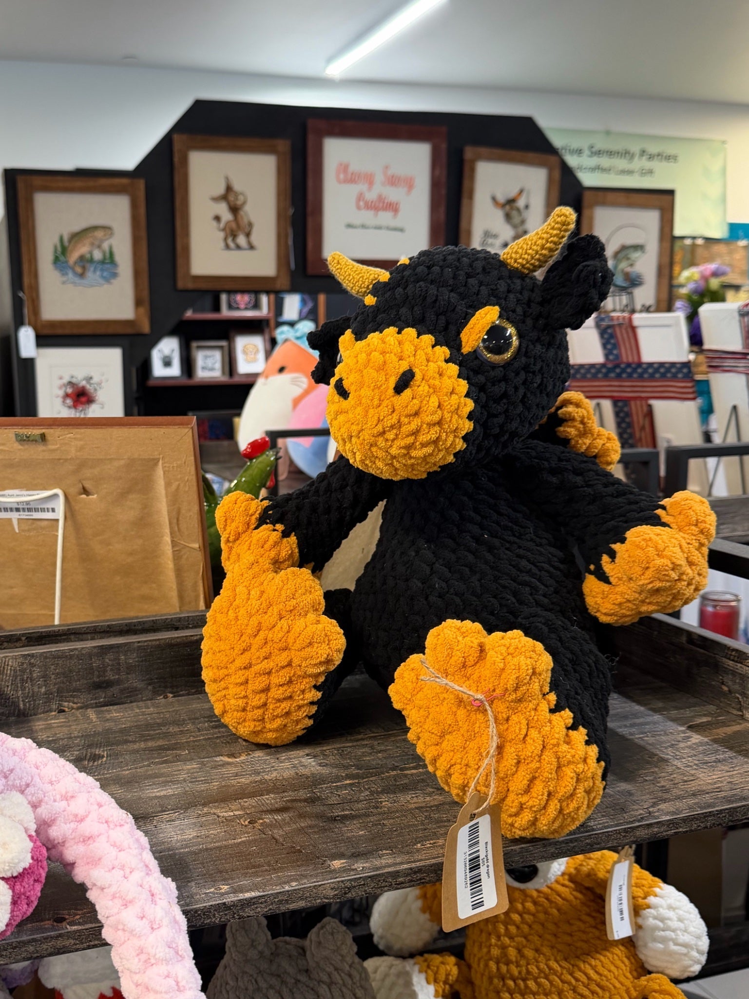Black/gold dragon - Create Marketplace