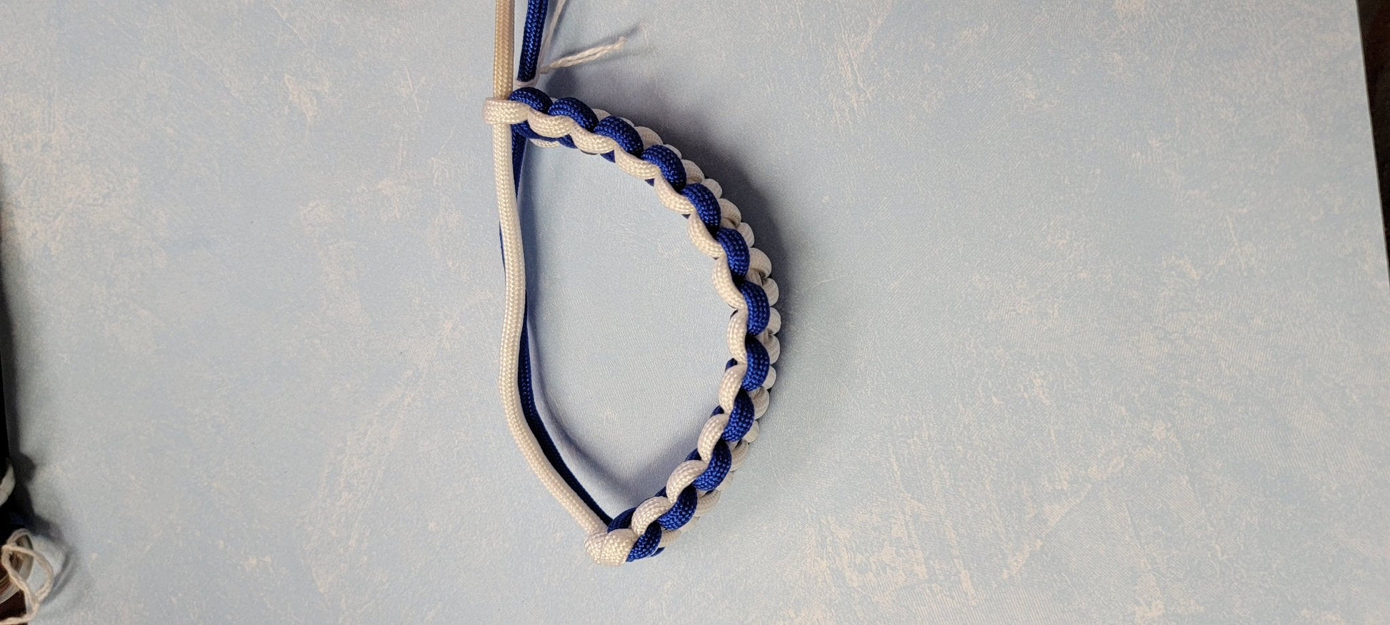Blue paracord bracelet - Create Marketplace