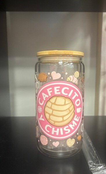 Cafecito y Chisme Bamboo lid glass2 - Create Marketplace