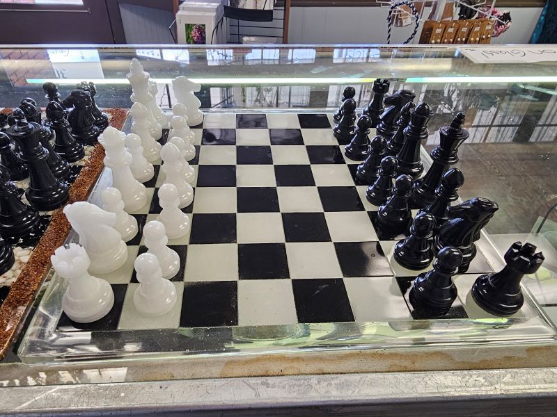 Chess set - sand - Create Marketplace