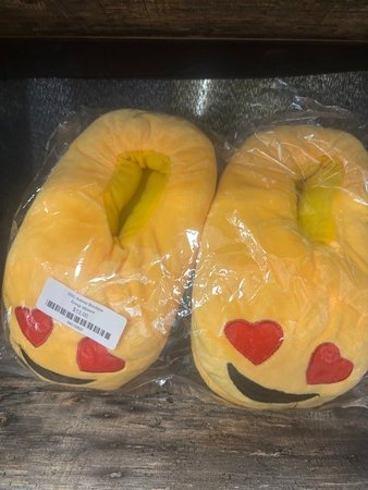Emoji slippers - Create Marketplace