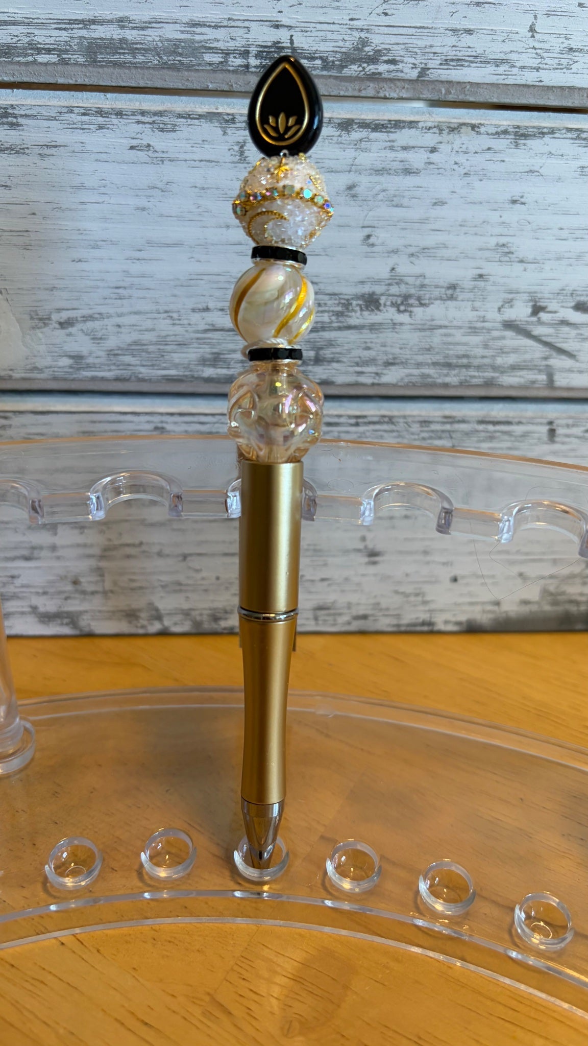 Gold pen - Create Marketplace