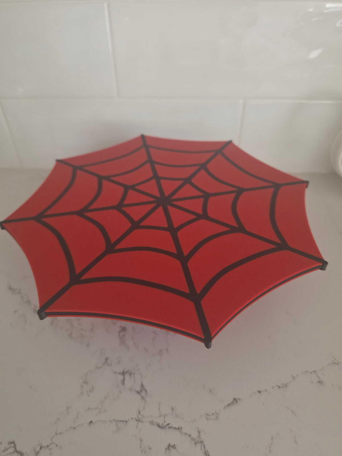 Présentoir à gâteau thème anniversaire Spiderman