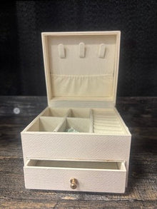 Jewelry box - Create Marketplace