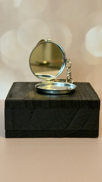 Keychain Mirror - Stained Flower - Create Marketplace