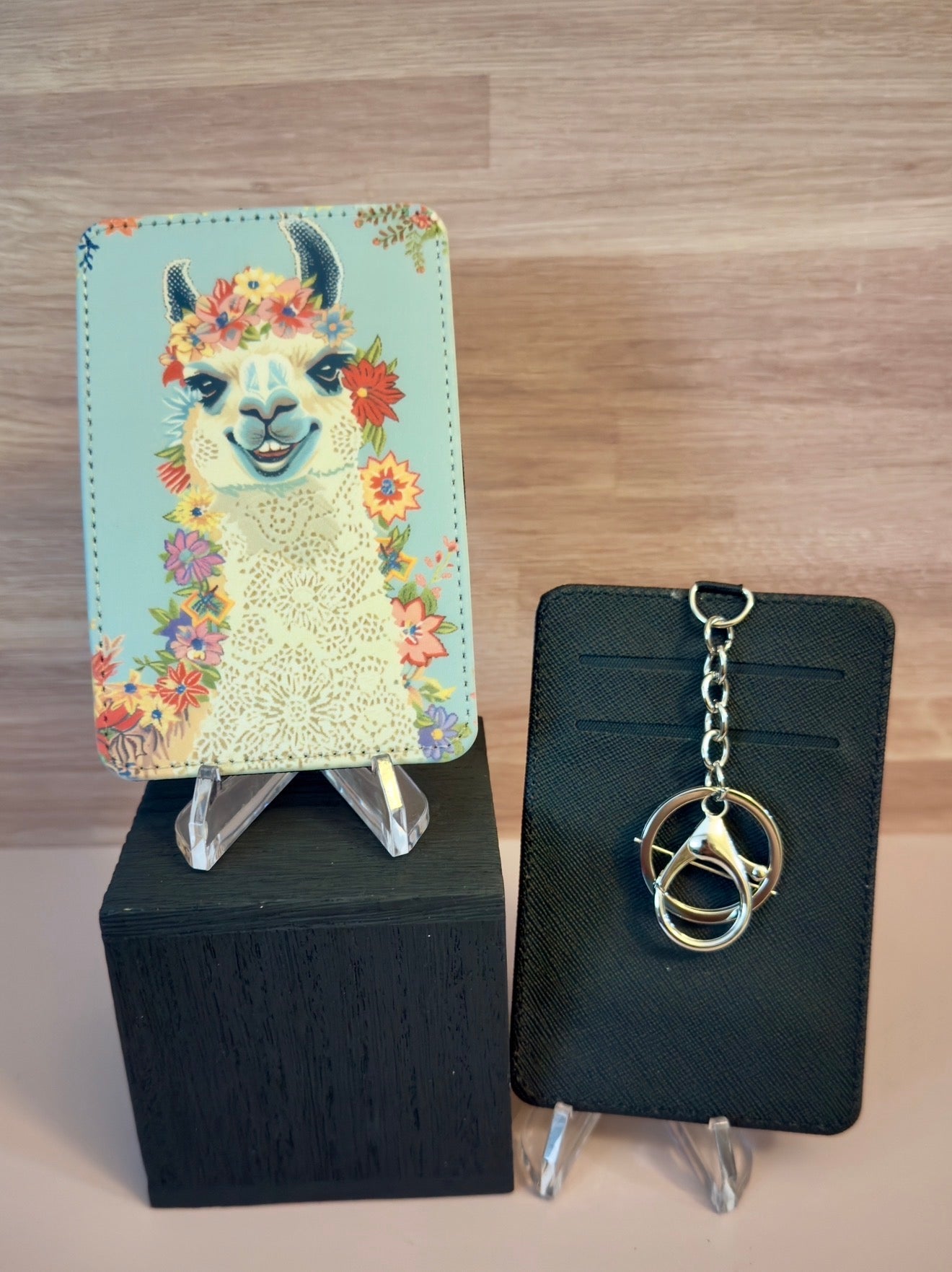 Keychain/Wallet - Llama Flowers - Create Marketplace