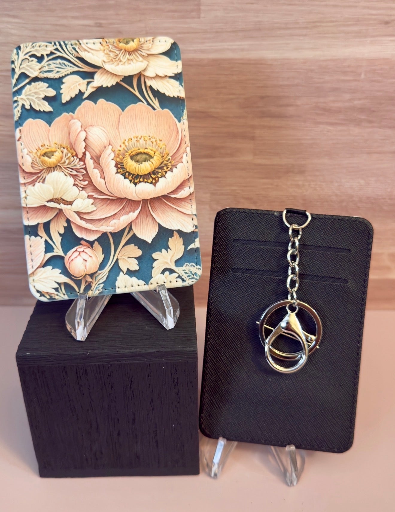 Keychain/Wallet - Pink Flowers - Create Marketplace