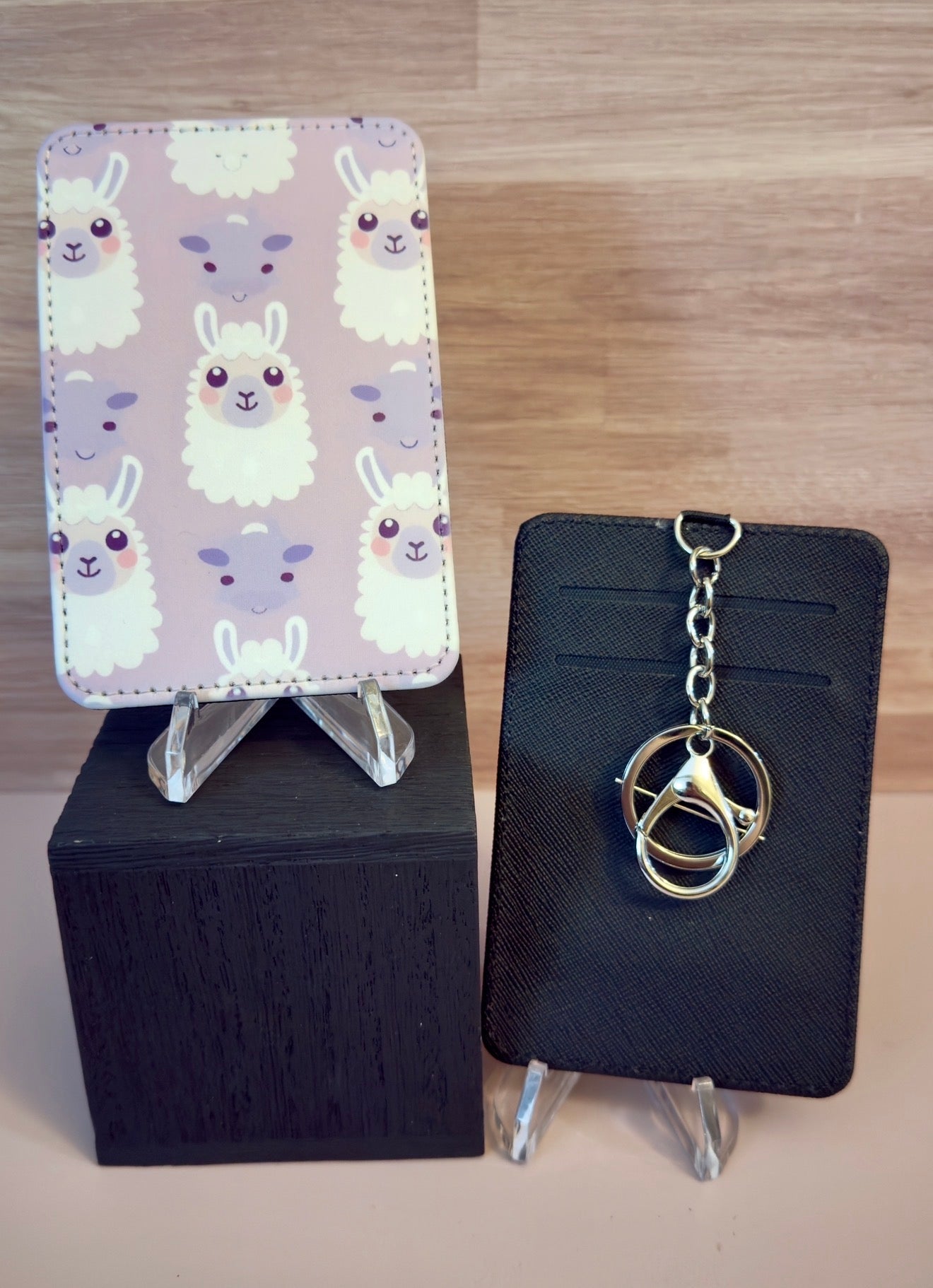 Keychain/Wallet - Purple Llamas - Create Marketplace