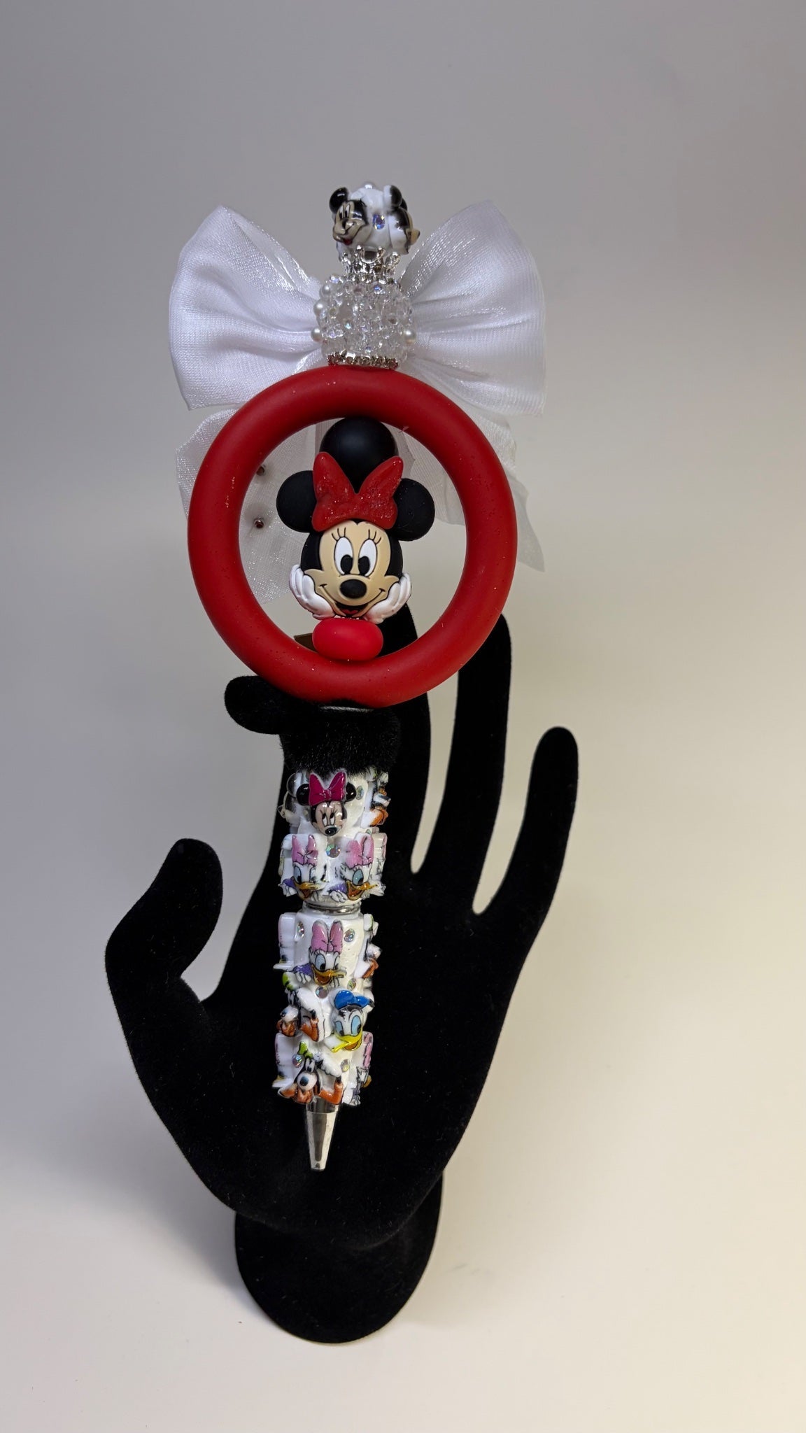 Minnie Mouse with bow pen - Create Marketplace