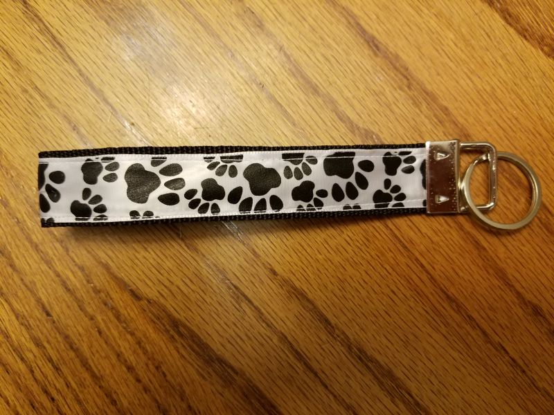 Pawprint keychain - Create Marketplace