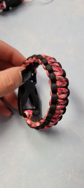 Pink paracord bracelet - Create Marketplace