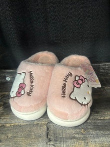 Sanrio HK and friends slippers - Create Marketplace