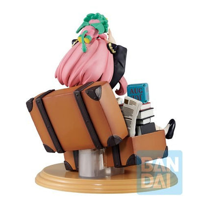 Spy x Family Anya Forger with Block Calendar Mission Statue - Create Marketplace