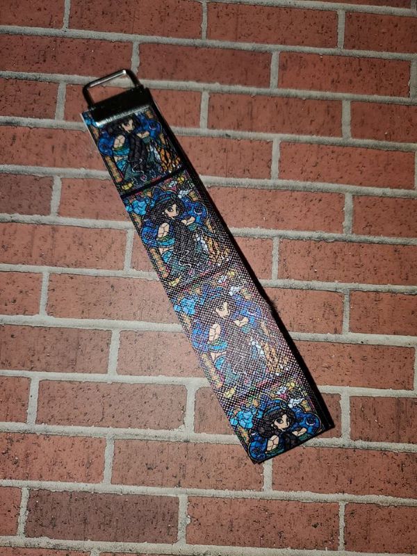 Stained Glass Jasmine Keychain - Create Marketplace